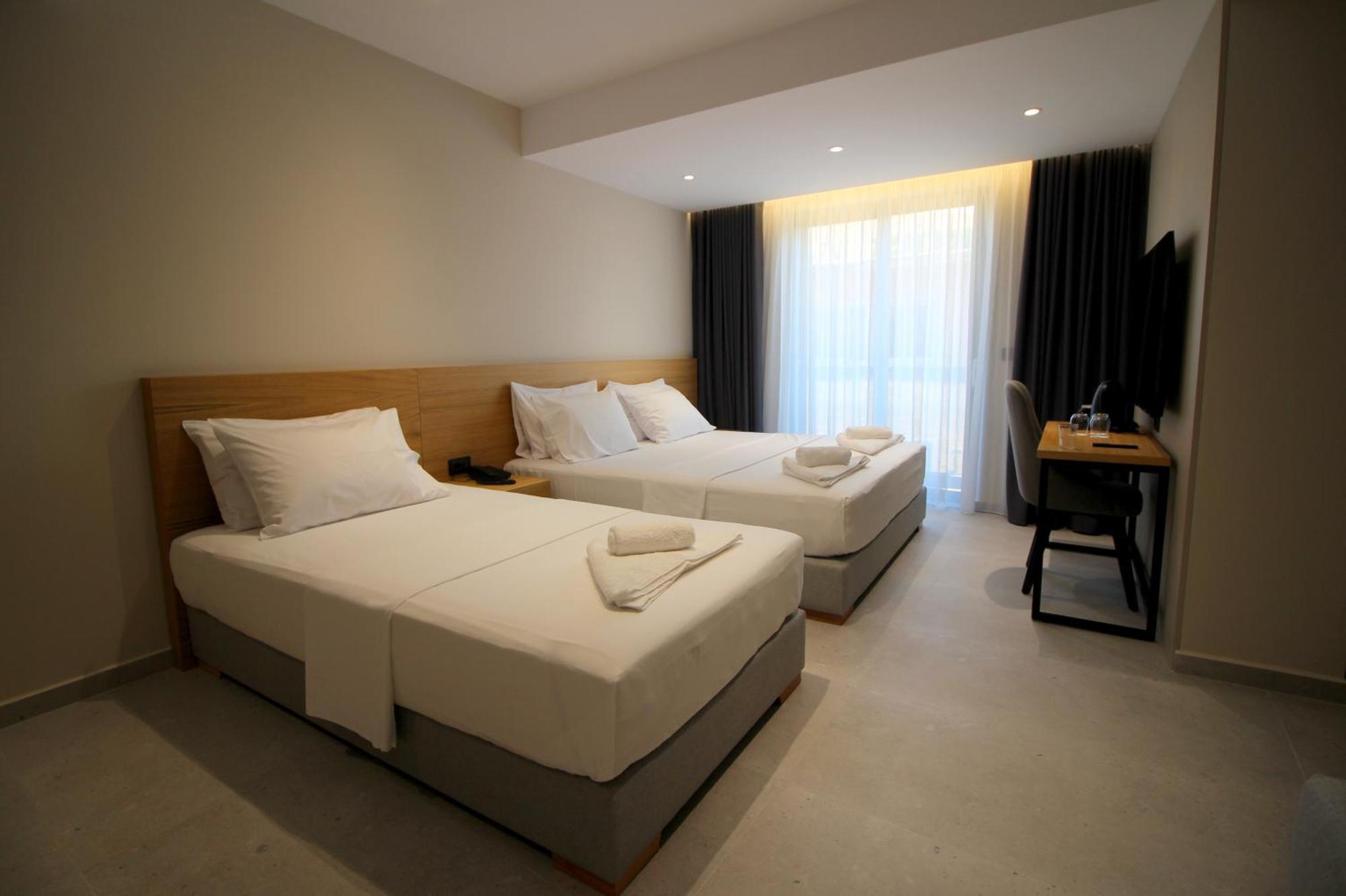 Niklas Boutique Hotel Saranda Extérieur photo