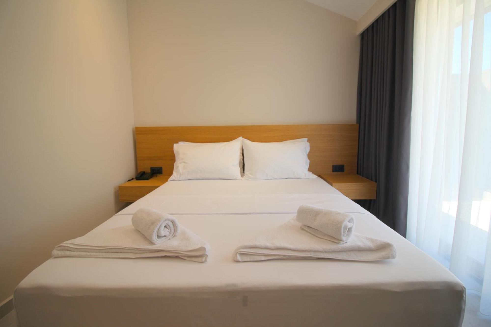 Niklas Boutique Hotel Saranda Extérieur photo