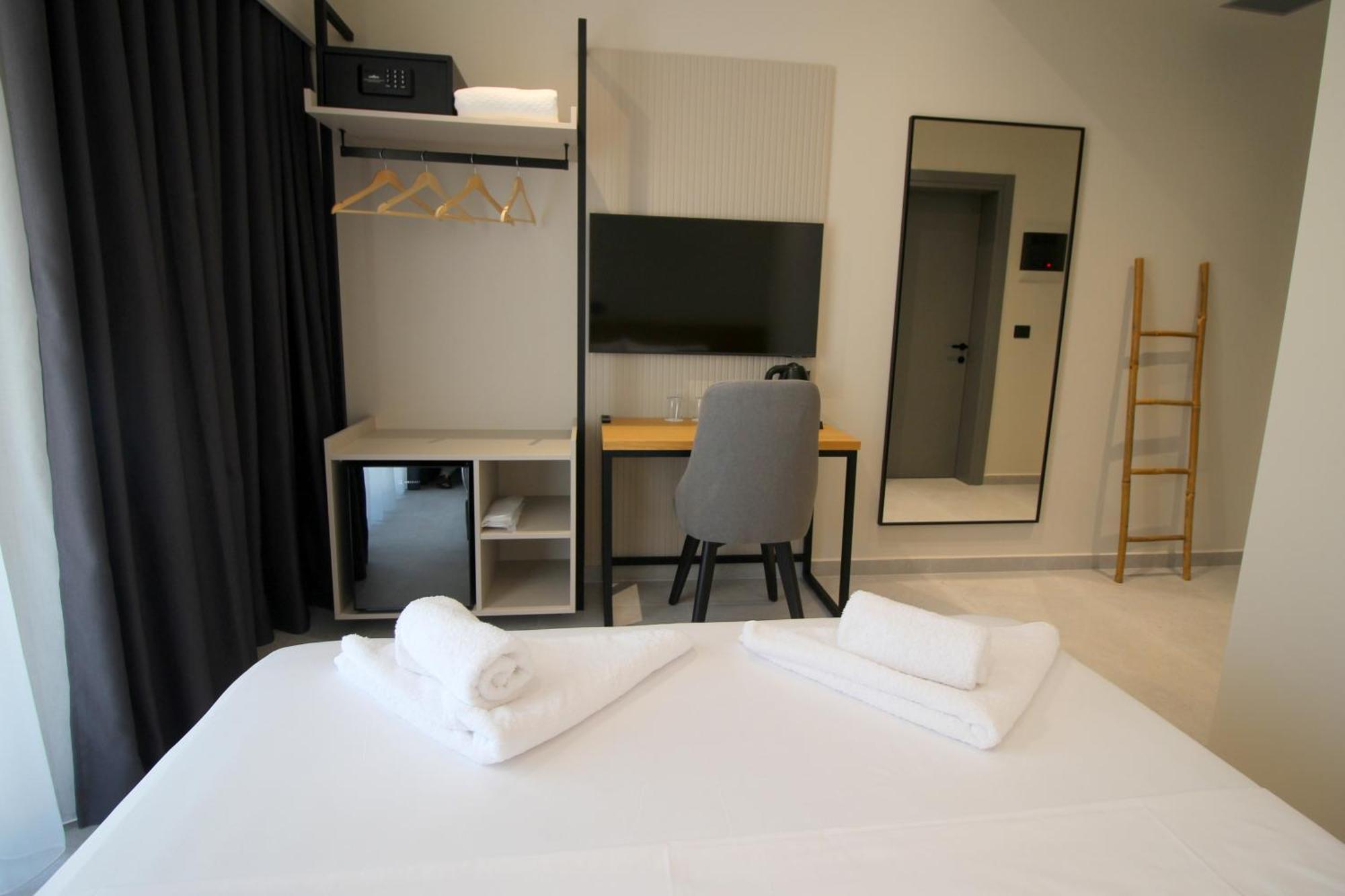Niklas Boutique Hotel Saranda Extérieur photo
