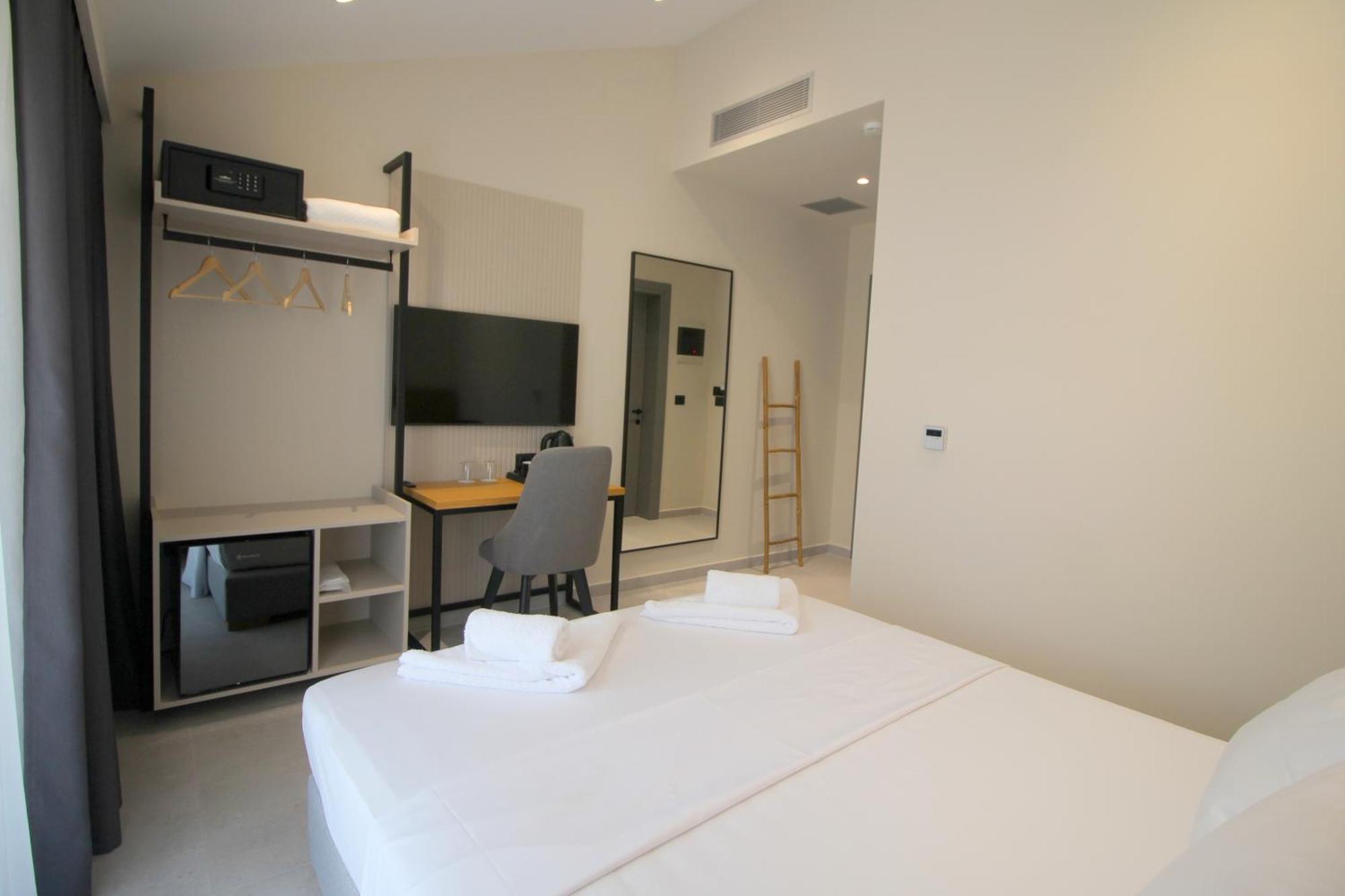 Niklas Boutique Hotel Saranda Extérieur photo