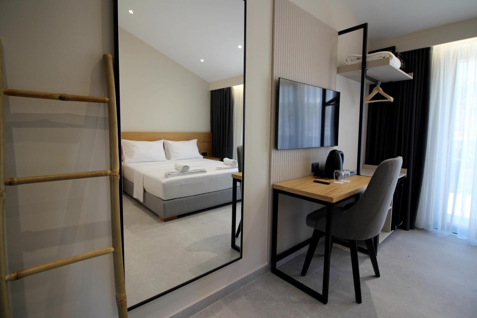 Niklas Boutique Hotel Saranda Extérieur photo